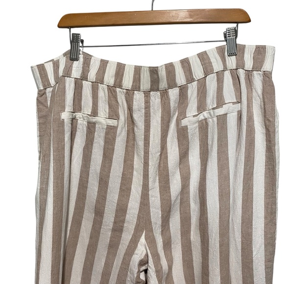 LC Lauren Conrad Taupe and White Striped and Buttoned Pants Size XXL - Picture 8 of 14